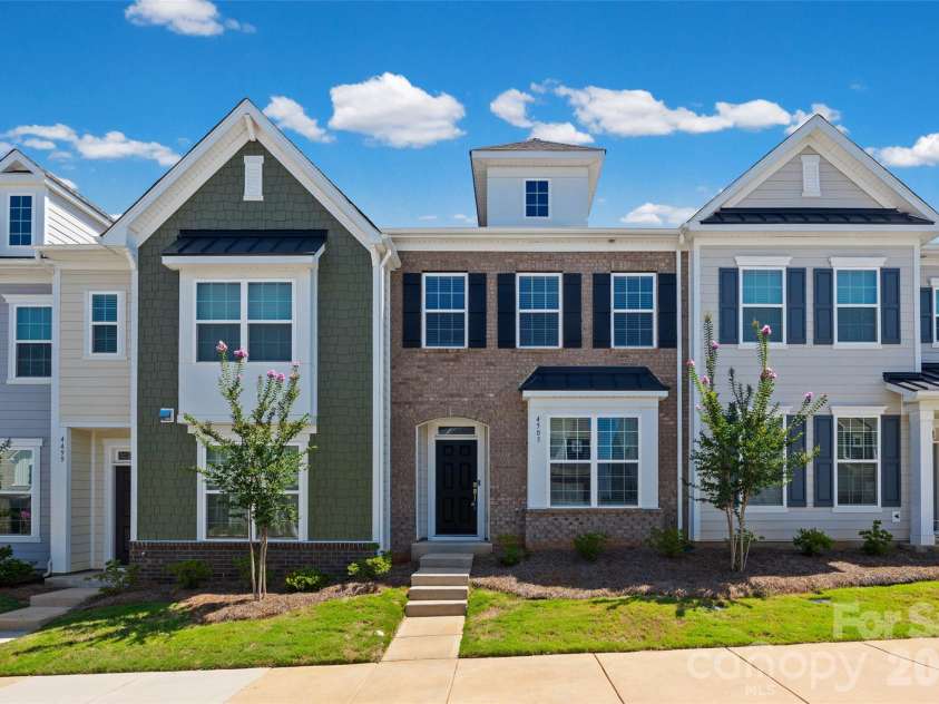 4503 Potters Wheel Drive, Fort Mill, SC 29715.  MLS# CAR4371311, YatesRealty ID 16994. 