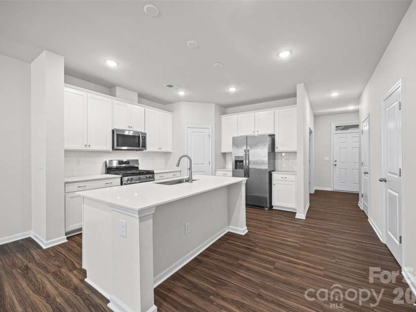 4503 Potters Wheel Drive, Fort Mill, SC 29715.  MLS# CAR4371311, YatesRealty ID 16994. 