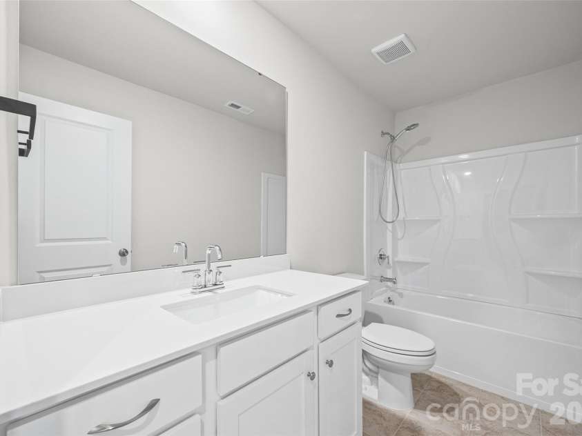 4503 Potters Wheel Drive, Fort Mill, SC 29715.  MLS# CAR4371311, YatesRealty ID 16994. 