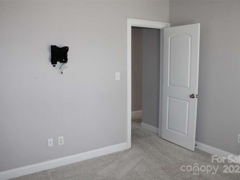 19834 Davidson Concord Road, Davidson, NC 28036.  MLS# CAR4266388, YatesRealty ID 16996. 