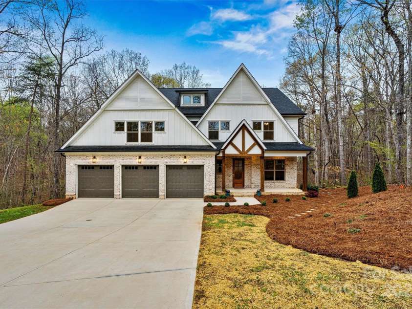 6654 Maple Spring Court, Denver, NC 28037.  MLS# CAR4242757, YatesRealty ID 16997. 