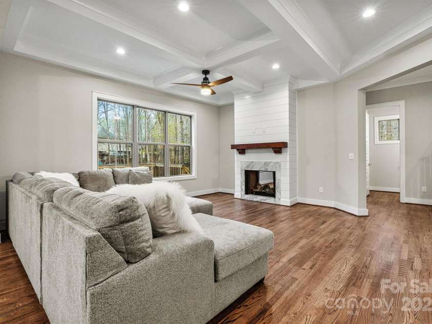 6654 Maple Spring Court, Denver, NC 28037.  MLS# CAR4242757, YatesRealty ID 16997. 