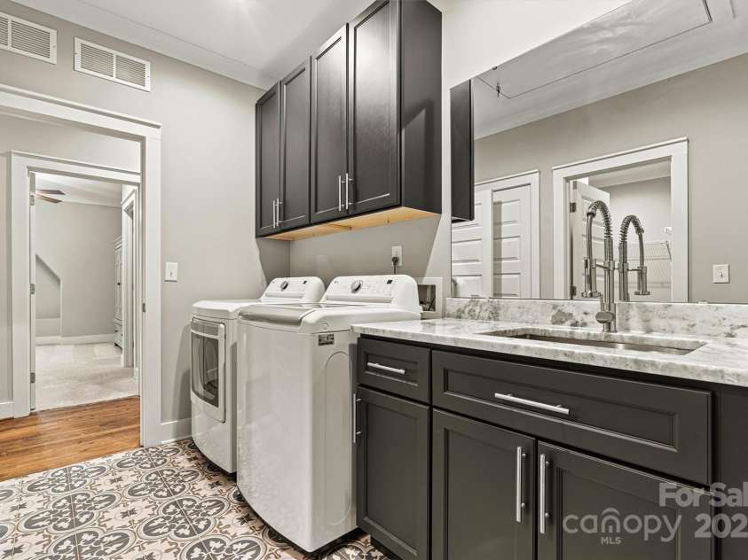 6654 Maple Spring Court, Denver, NC 28037.  MLS# CAR4242757, YatesRealty ID 16997. 