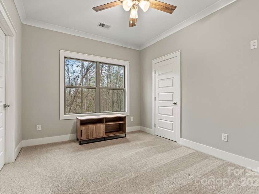 6654 Maple Spring Court, Denver, NC 28037.  MLS# CAR4242757, YatesRealty ID 16997. 