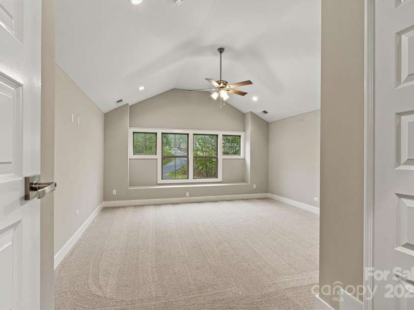 6654 Maple Spring Court, Denver, NC 28037.  MLS# CAR4242757, YatesRealty ID 16997. 