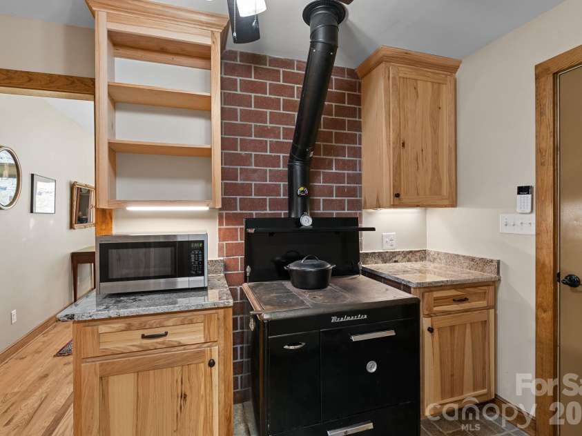 1060 Indian Camp Creek Road, Hot Springs, NC 28743.  MLS# CAR4370345, YatesRealty ID 16998. 