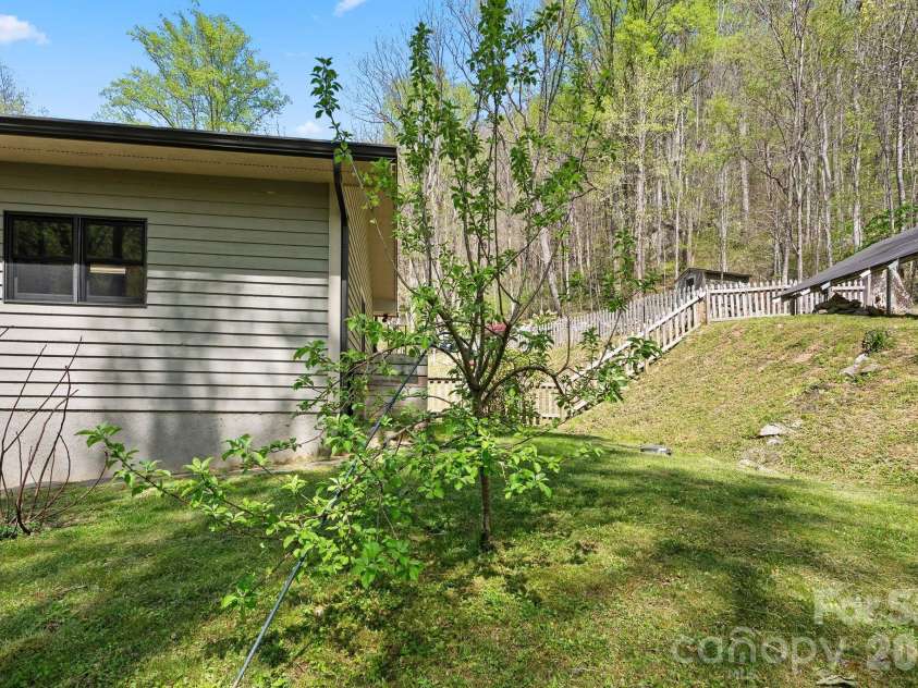 1060 Indian Camp Creek Road, Hot Springs, NC 28743.  MLS# CAR4370345, YatesRealty ID 16998. 
