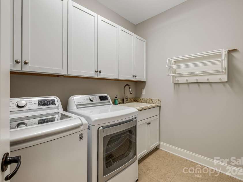 75 Balsam High Road, Biltmore Lake, NC 28715.  MLS# CAR4254780, YatesRealty ID 16998. 