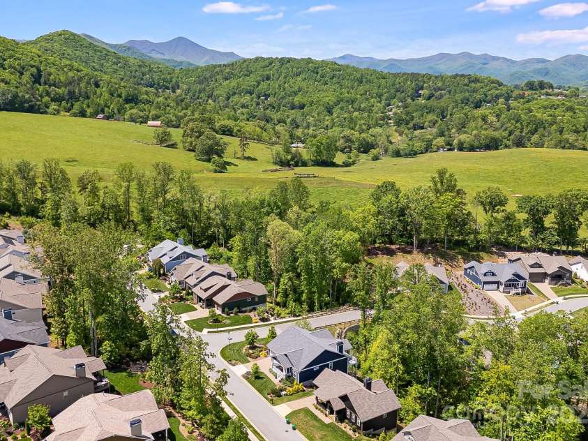 75 Balsam High Road, Biltmore Lake, NC 28715.  MLS# CAR4254780, YatesRealty ID 16998. 