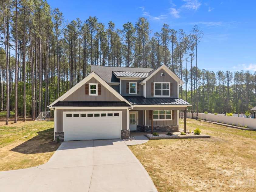 5203 Garden Gate Drive, Monroe, NC 28112.  MLS# CAR4365633, YatesRealty ID 16999. 