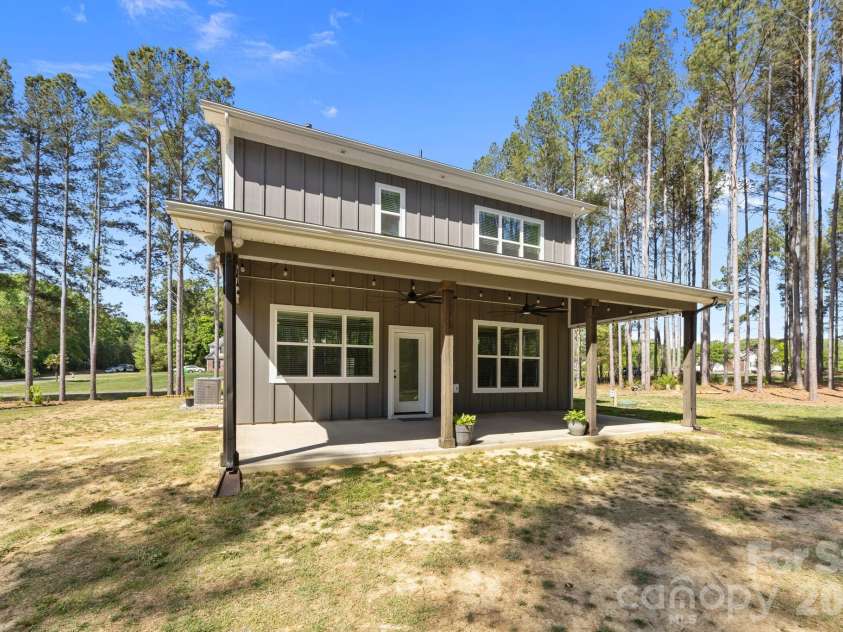 5203 Garden Gate Drive, Monroe, NC 28112.  MLS# CAR4365633, YatesRealty ID 16999. 
