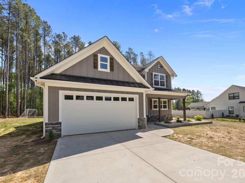 5203 Garden Gate Drive, Monroe, NC 28112.  MLS# CAR4365633, YatesRealty ID 16999. 
