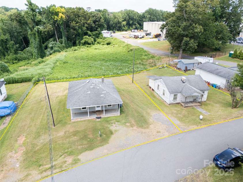 204 13th Street, Belmont, NC 28012.  MLS# CAR4257647, YatesRealty ID 17. 