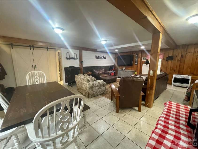 195 Trinity Lane, Jefferson, NC 28640.  MLS# CAR4020279, YatesRealty ID 170. 