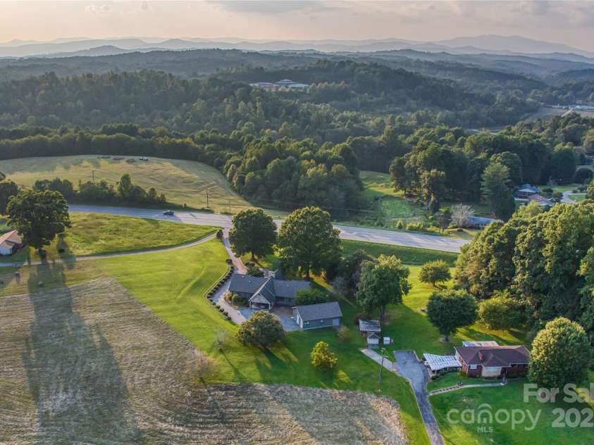 2505 Morganton Boulevard, Lenoir, NC 28645.  MLS# CAR4275893, YatesRealty ID 170. 