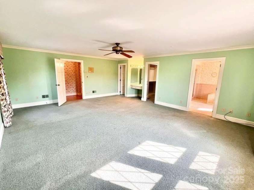 2505 Morganton Boulevard, Lenoir, NC 28645.  MLS# CAR4275893, YatesRealty ID 170. 