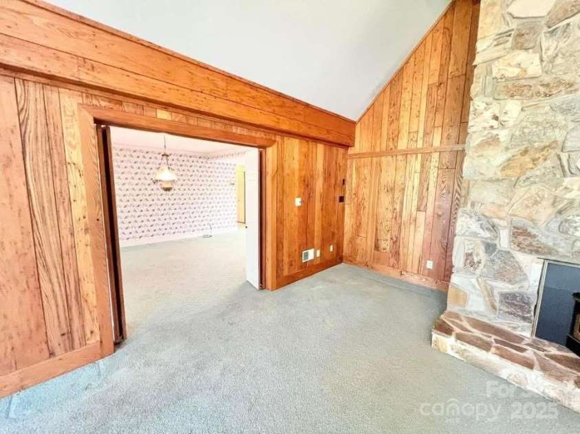 2505 Morganton Boulevard, Lenoir, NC 28645.  MLS# CAR4275893, YatesRealty ID 170. 