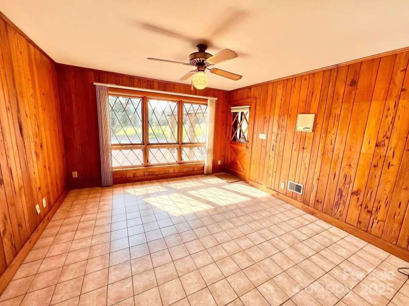 2505 Morganton Boulevard, Lenoir, NC 28645.  MLS# CAR4275893, YatesRealty ID 170. 