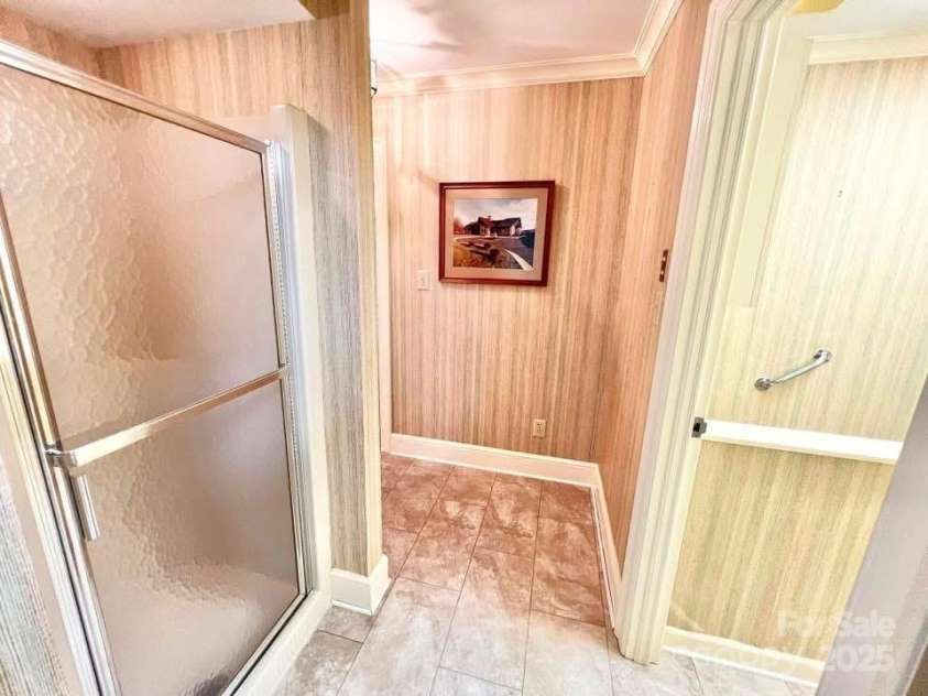 2505 Morganton Boulevard, Lenoir, NC 28645.  MLS# CAR4275893, YatesRealty ID 170. 