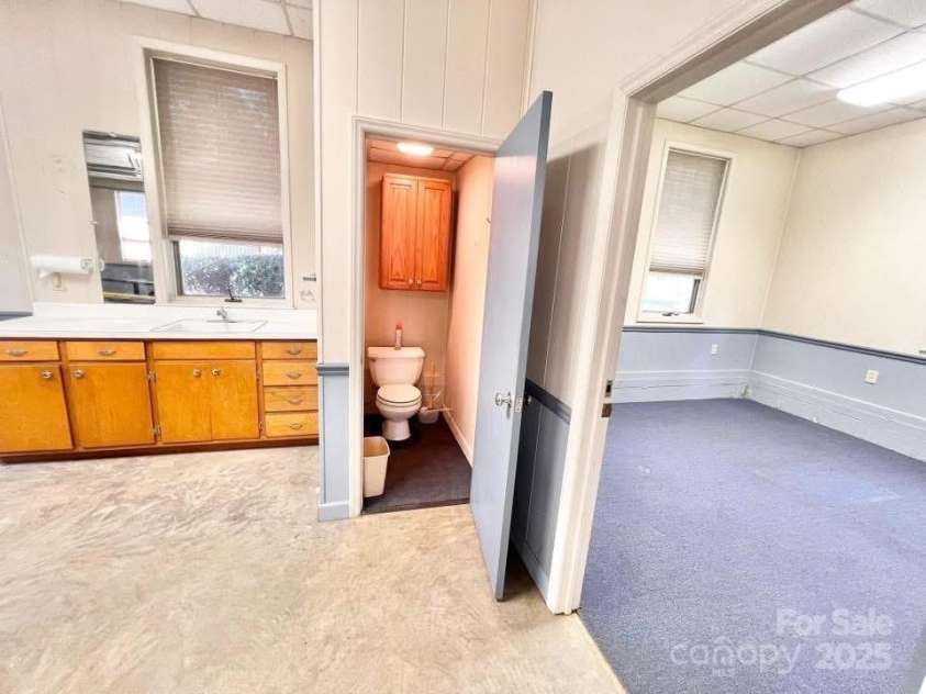 2505 Morganton Boulevard, Lenoir, NC 28645.  MLS# CAR4275893, YatesRealty ID 170. 