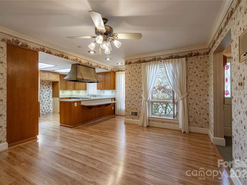 2505 Morganton Boulevard, Lenoir, NC 28645.  MLS# CAR4275893, YatesRealty ID 170. 