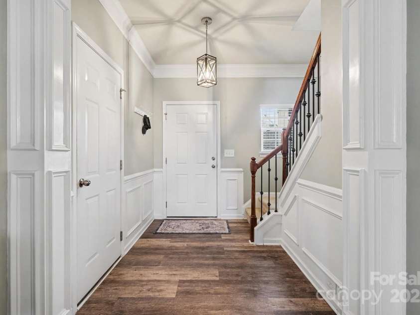 737 Centennial Street, Gastonia, NC 28056.  MLS# CAR4331145, YatesRealty ID 1700. 