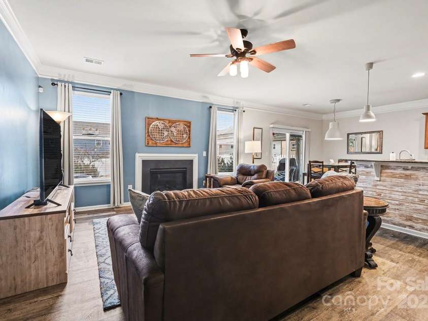 737 Centennial Street, Gastonia, NC 28056.  MLS# CAR4331145, YatesRealty ID 1700. 