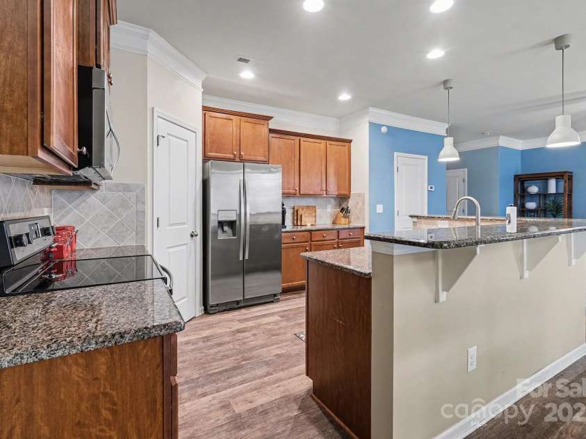 737 Centennial Street, Gastonia, NC 28056.  MLS# CAR4331145, YatesRealty ID 1700. 