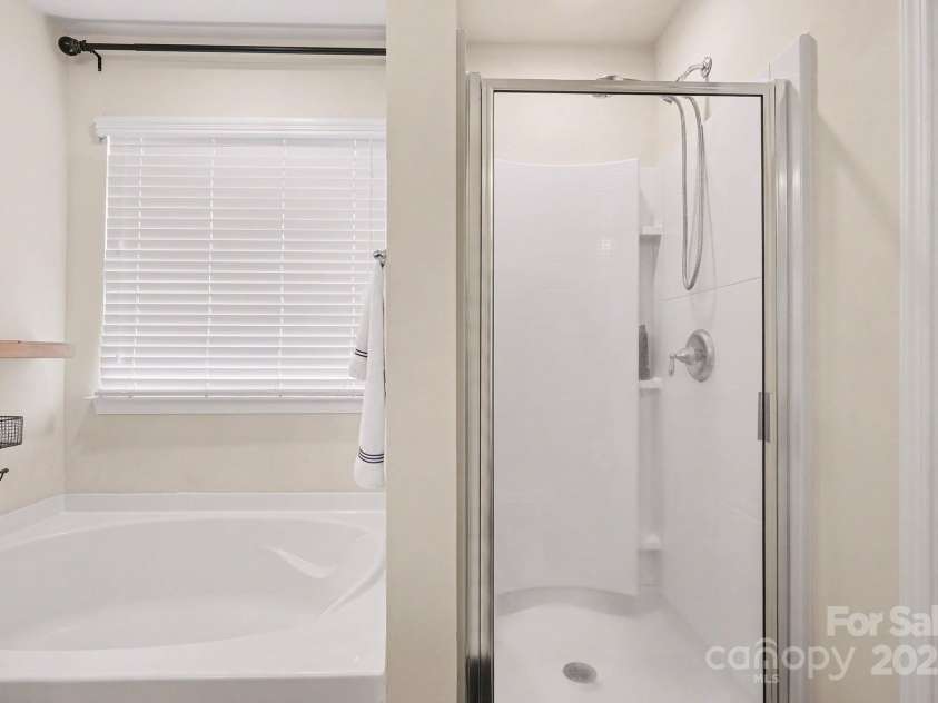 737 Centennial Street, Gastonia, NC 28056.  MLS# CAR4331145, YatesRealty ID 1700. 