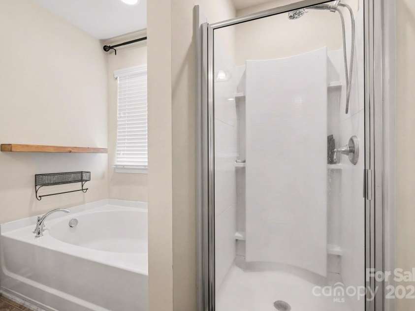 737 Centennial Street, Gastonia, NC 28056.  MLS# CAR4331145, YatesRealty ID 1700. 