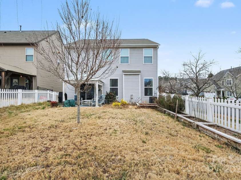 737 Centennial Street, Gastonia, NC 28056.  MLS# CAR4331145, YatesRealty ID 1700. 