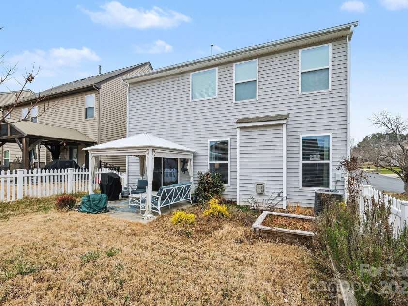 737 Centennial Street, Gastonia, NC 28056.  MLS# CAR4331145, YatesRealty ID 1700. 