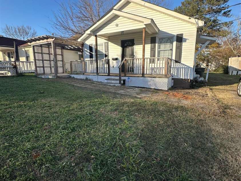 843 Spring Street, Rock Hill, SC 29730.  MLS# CAR4257913, YatesRealty ID 1700. 