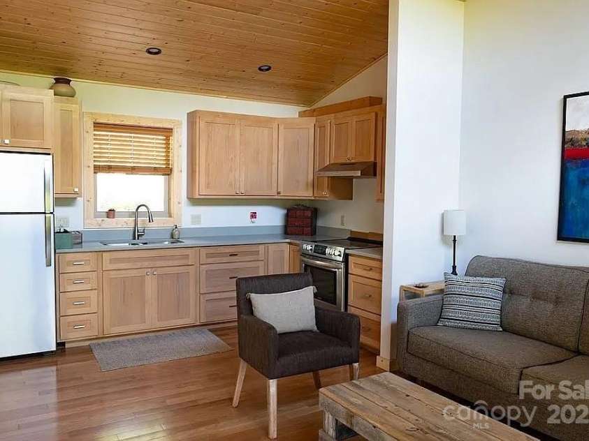 56 Talking Leaves Lane, Bakersville, NC 28705.  MLS# CAR4264798, YatesRealty ID 17001. 