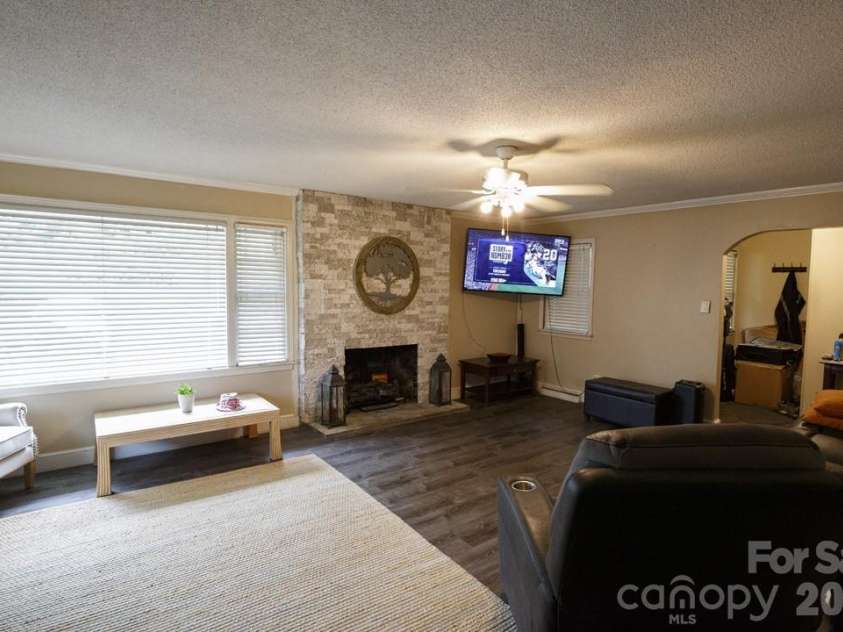 316 Catawba Avenue, Rock Hill, SC 29730.  MLS# CAR4386638, YatesRealty ID 17004. 