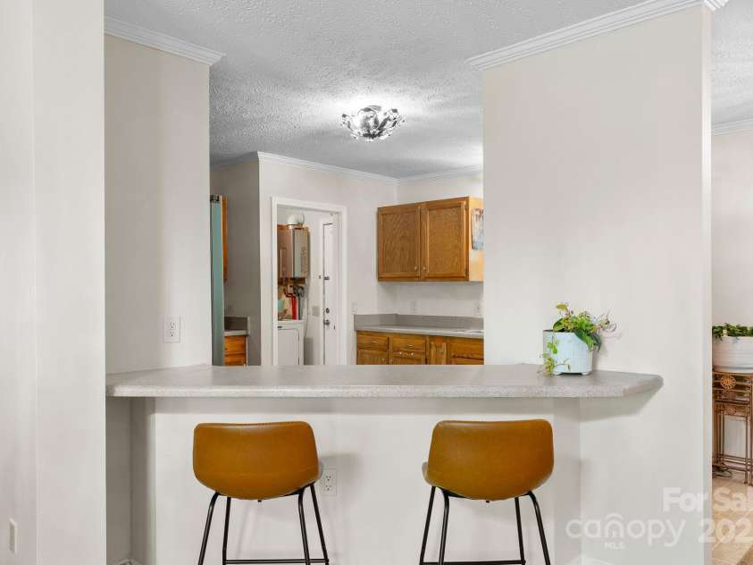 370 Fox Cove Road, Mars Hill, NC 28754.  MLS# CAR4260520, YatesRealty ID 17004. 