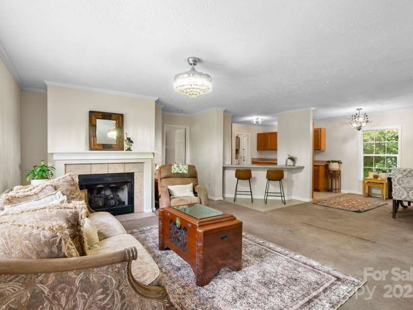 370 Fox Cove Road, Mars Hill, NC 28754.  MLS# CAR4260520, YatesRealty ID 17004. Open concept living