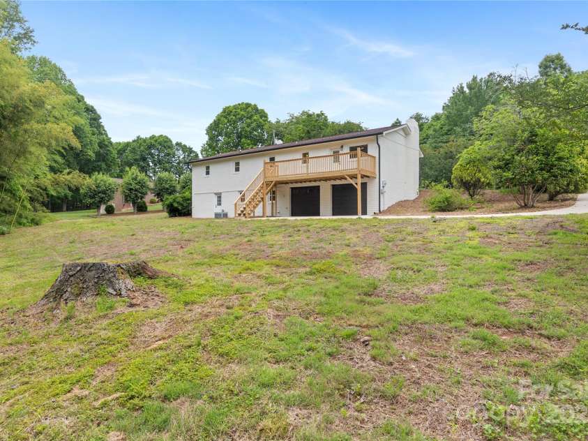 1904 27th Avenue Drive, Hickory, NC 28601.  MLS# CAR4247180, YatesRealty ID 17005. Enjoy a BBQ in your private backyard.
