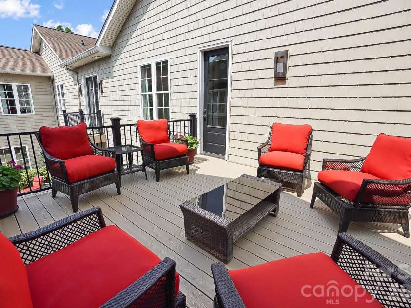 2354 Valelake Road, York, SC 29745.  MLS# CAR4376112, YatesRealty ID 17005. 