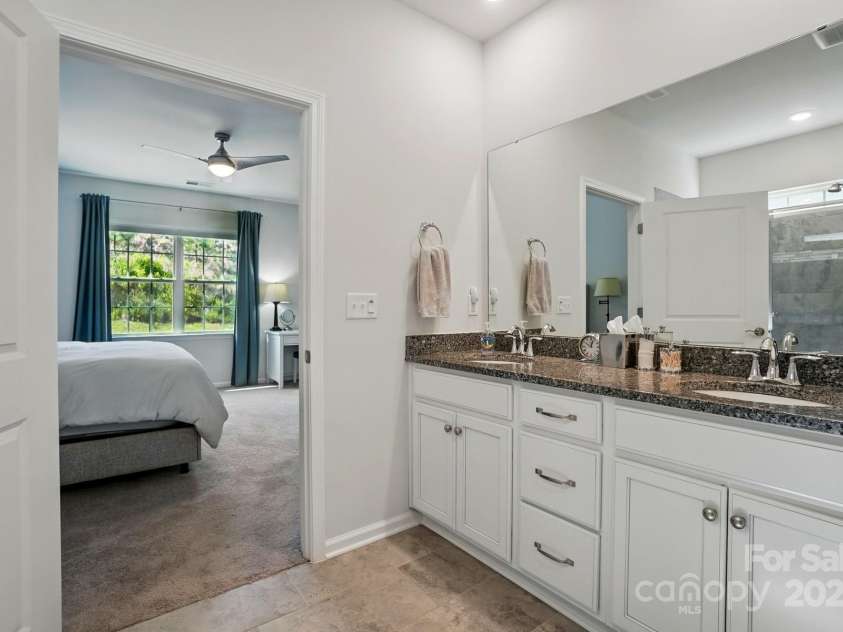 1360 Dali Boulevard, Mount Holly, NC 28120.  MLS# CAR4255366, YatesRealty ID 17006. 