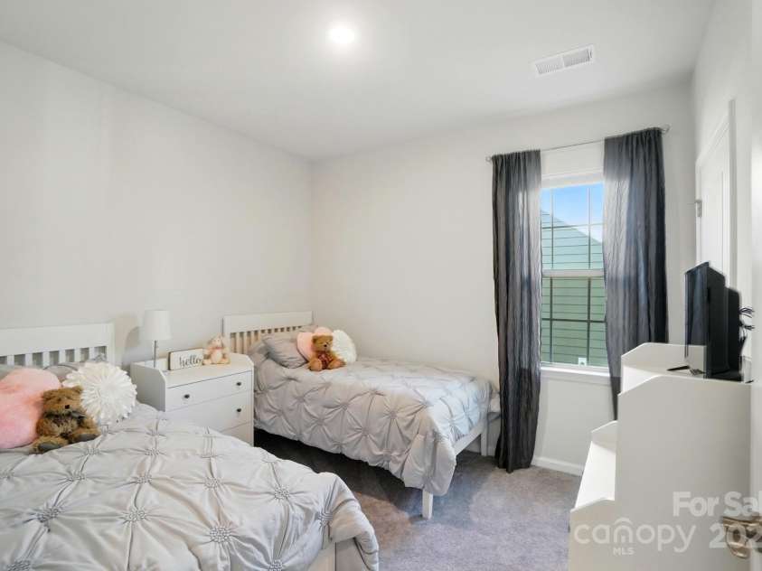 1360 Dali Boulevard, Mount Holly, NC 28120.  MLS# CAR4255366, YatesRealty ID 17006. 