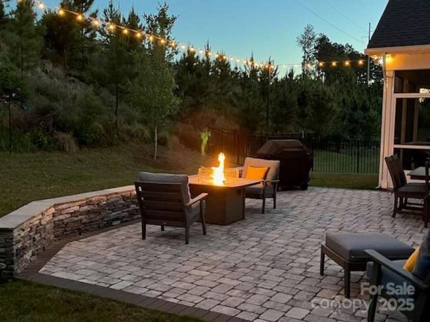 1360 Dali Boulevard, Mount Holly, NC 28120.  MLS# CAR4255366, YatesRealty ID 17006. 