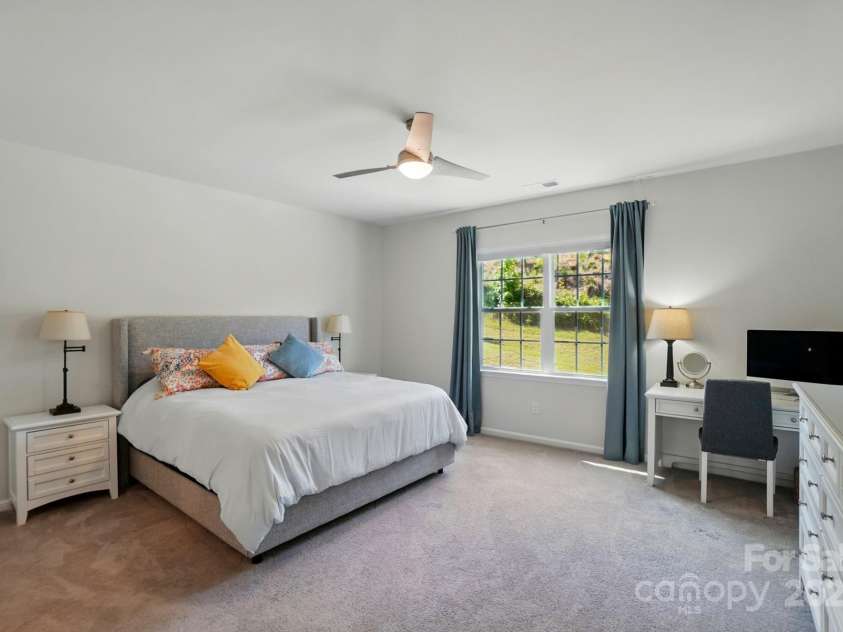 1360 Dali Boulevard, Mount Holly, NC 28120.  MLS# CAR4255366, YatesRealty ID 17006. A spacious Owner's Suite!