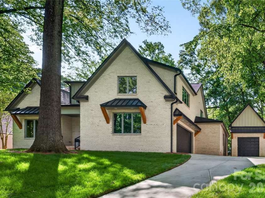 1600 Barden Road, Charlotte, NC 28226.  MLS# CAR4375466, YatesRealty ID 17006. 
