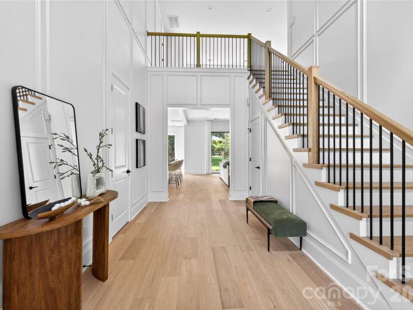 1600 Barden Road, Charlotte, NC 28226.  MLS# CAR4375466, YatesRealty ID 17006. 