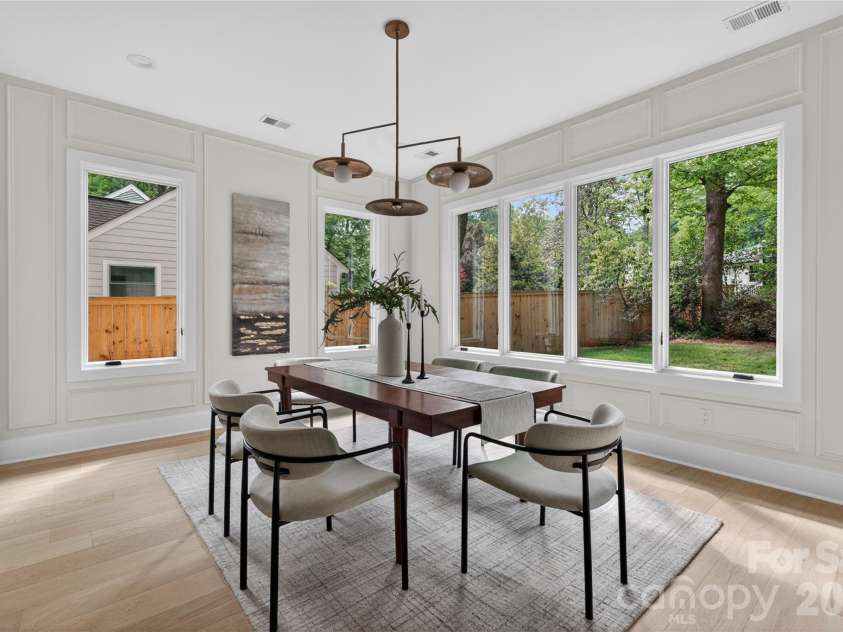 1600 Barden Road, Charlotte, NC 28226.  MLS# CAR4375466, YatesRealty ID 17006. 