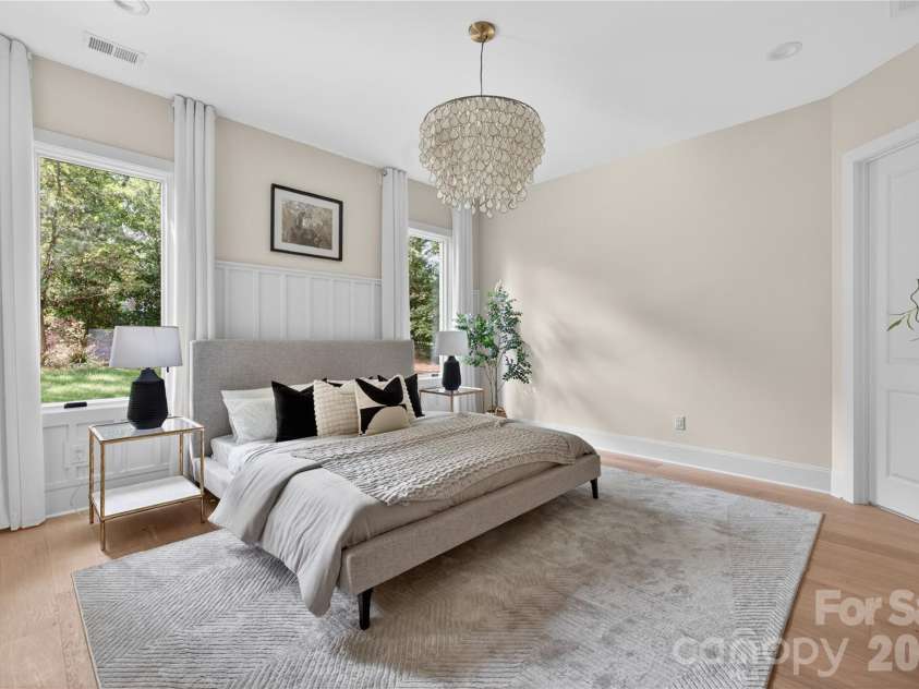 1600 Barden Road, Charlotte, NC 28226.  MLS# CAR4375466, YatesRealty ID 17006. 