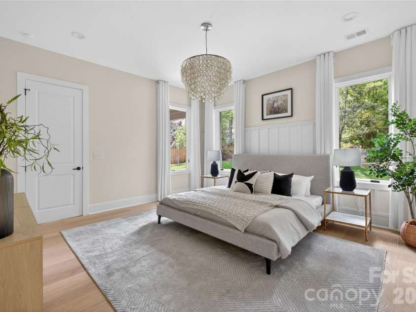 1600 Barden Road, Charlotte, NC 28226.  MLS# CAR4375466, YatesRealty ID 17006. 