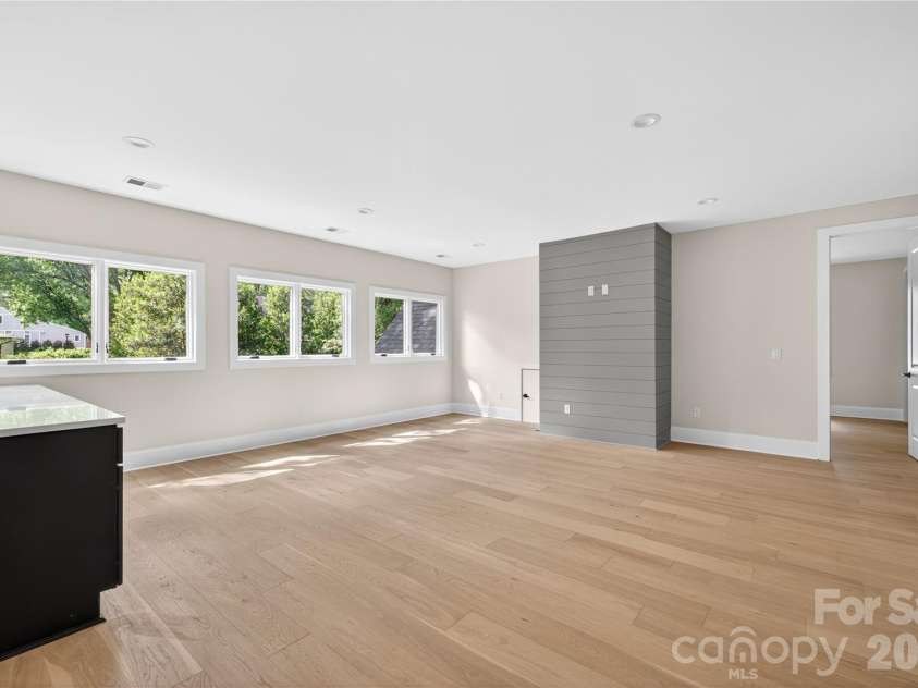 1600 Barden Road, Charlotte, NC 28226.  MLS# CAR4375466, YatesRealty ID 17006. 