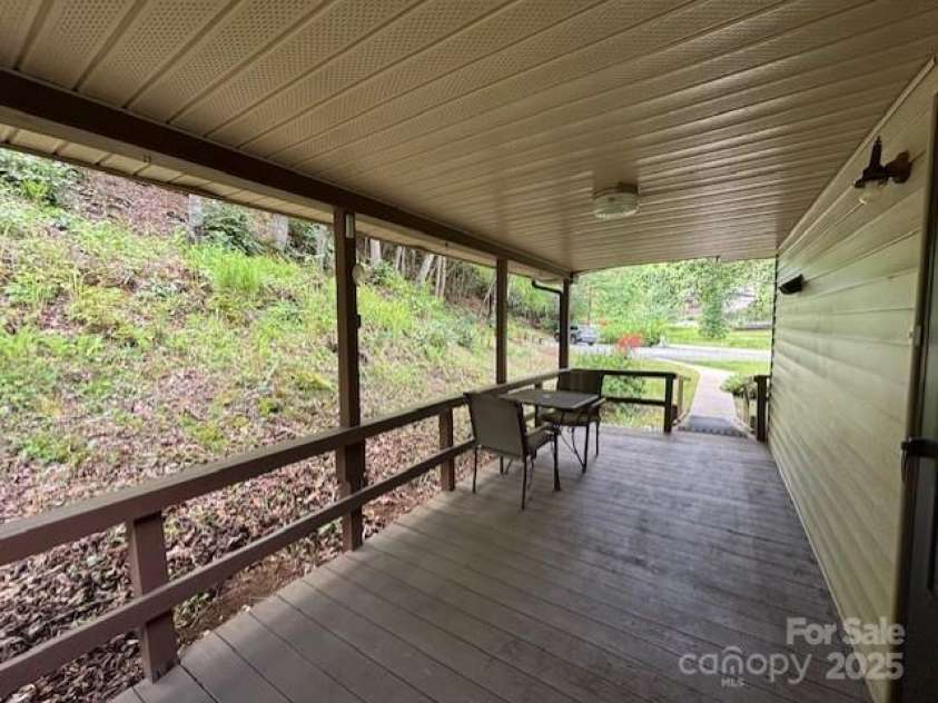 45 Old Cove Road, Sylva, NC 28779.  MLS# CAR4259055, YatesRealty ID 17007. 